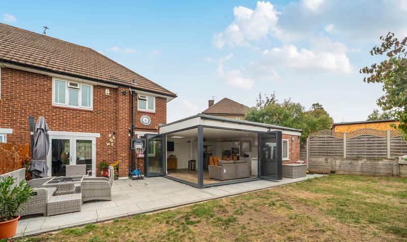 Kingscroft Road, Leatherhead, KT22