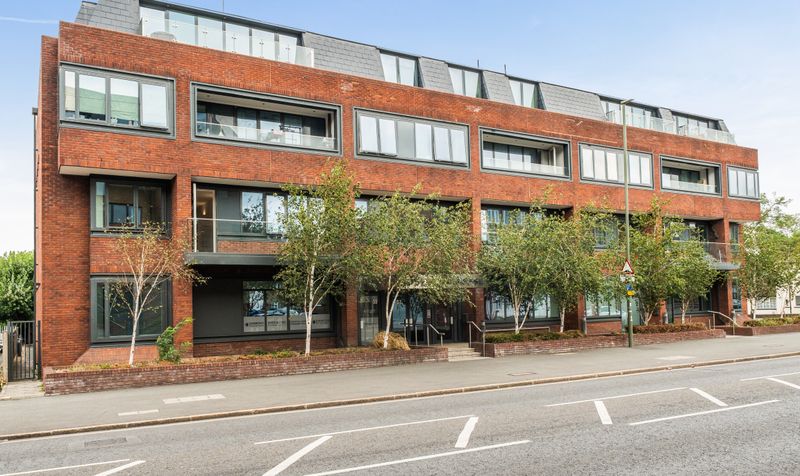 East Street, Epsom, KT17