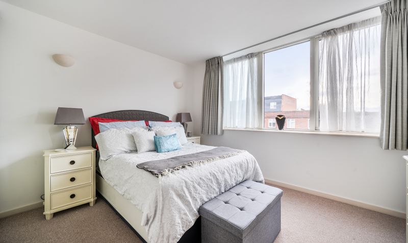 East Street, Epsom, KT17