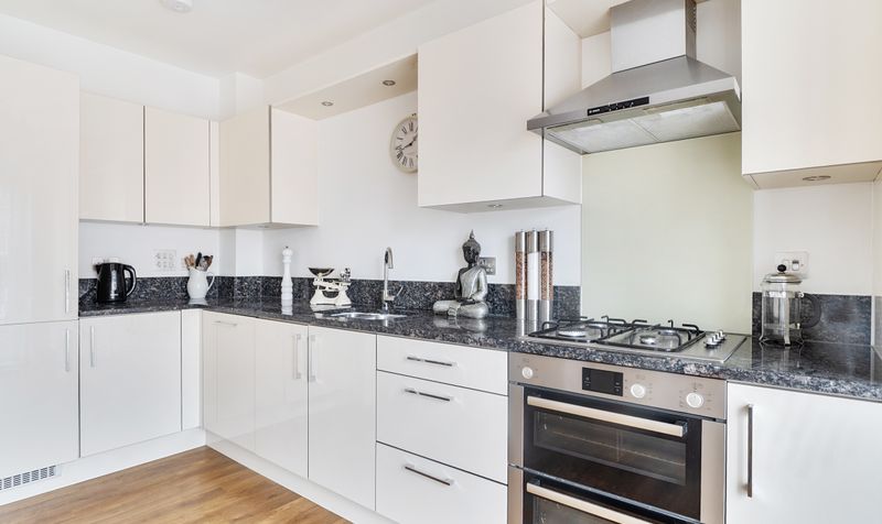 Glanville Way, Epsom, KT19