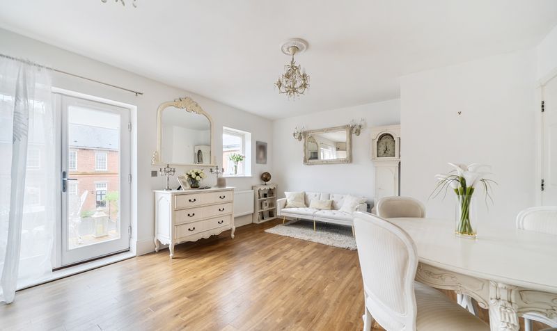Glanville Way, Epsom, KT19