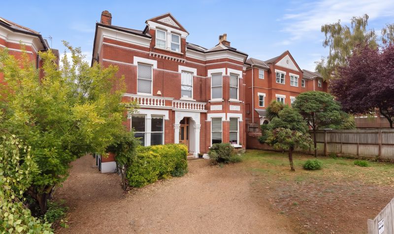 2e Hermitage Road Image