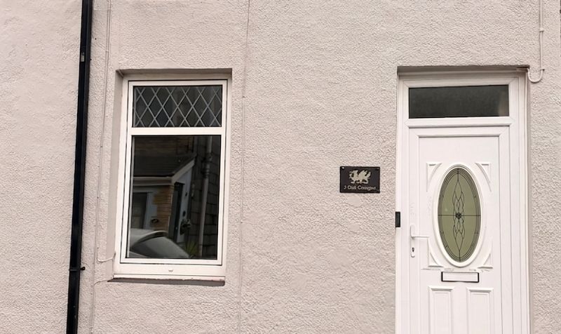 2 Oak Cottages, Cwmtillery, Abertillery