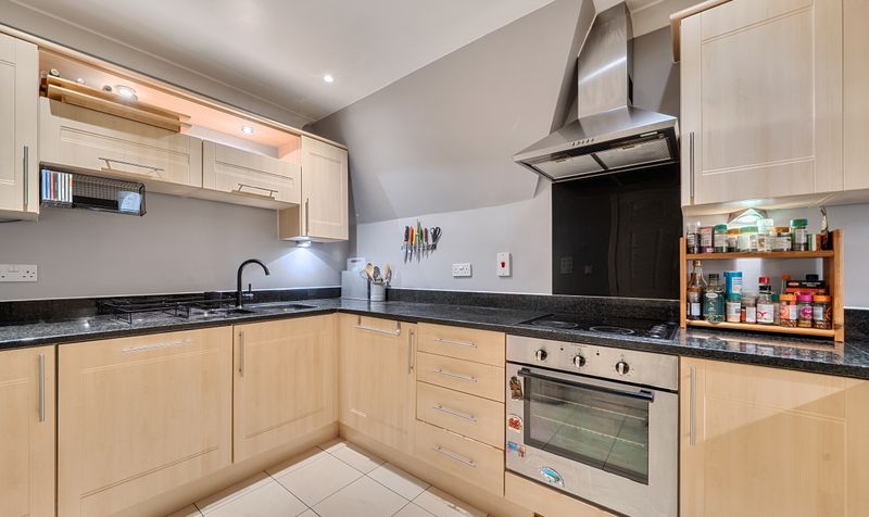 Leret Way, Royal Swan Quarter Leret Way, KT22