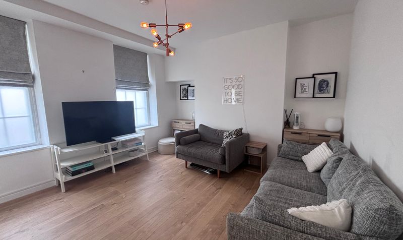 Apt 1 Avon Court, 18 La Chasse
