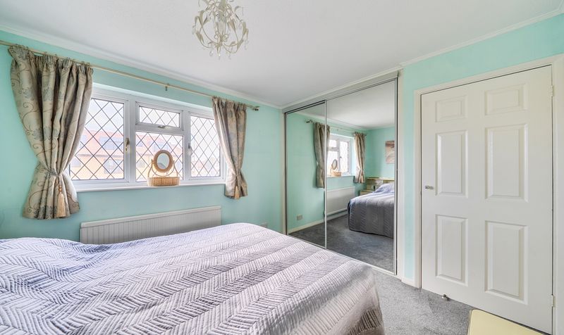 Kiln Lane, Epsom, KT17