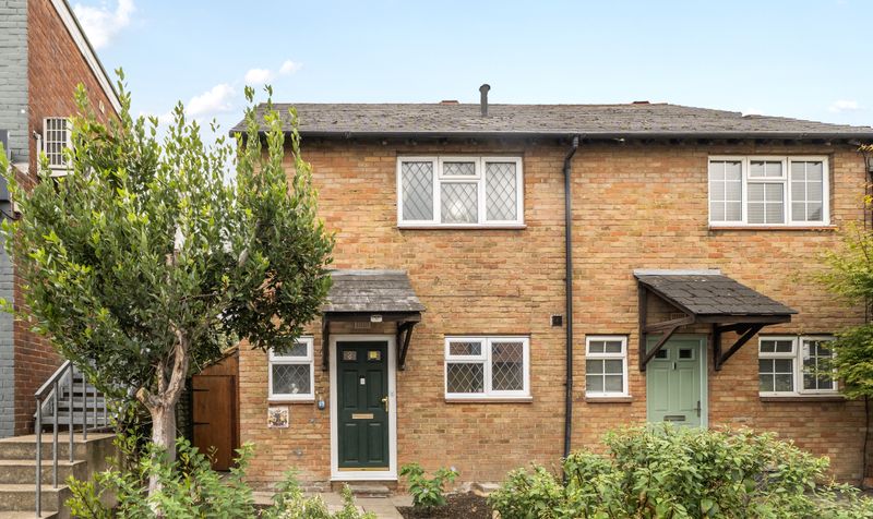 Kiln Lane, Epsom, KT17