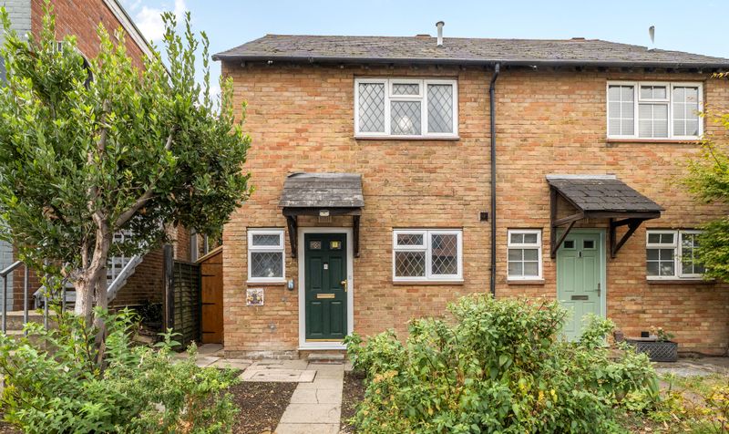 Kiln Lane, Epsom, KT17