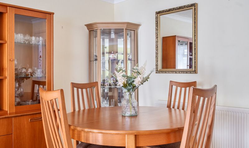 Kiln Lane, Epsom, KT17