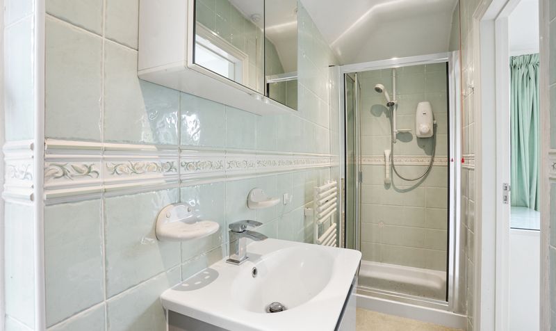 Alexandra Road, Epsom, KT17