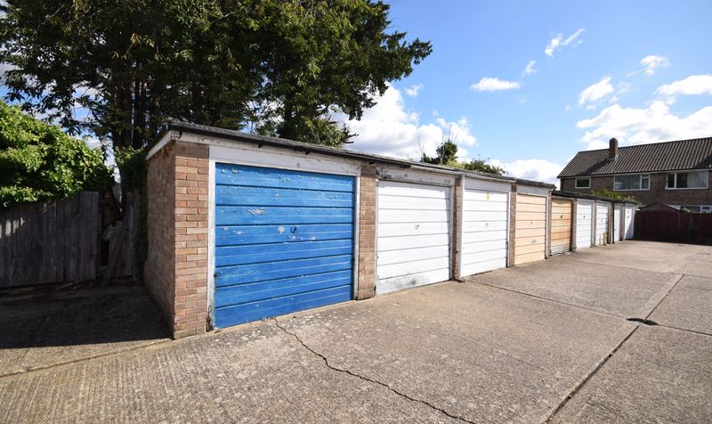 Cyclamen Way, Epsom, KT19