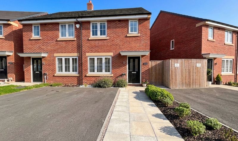 Riverside Close, Mirfield, WF14