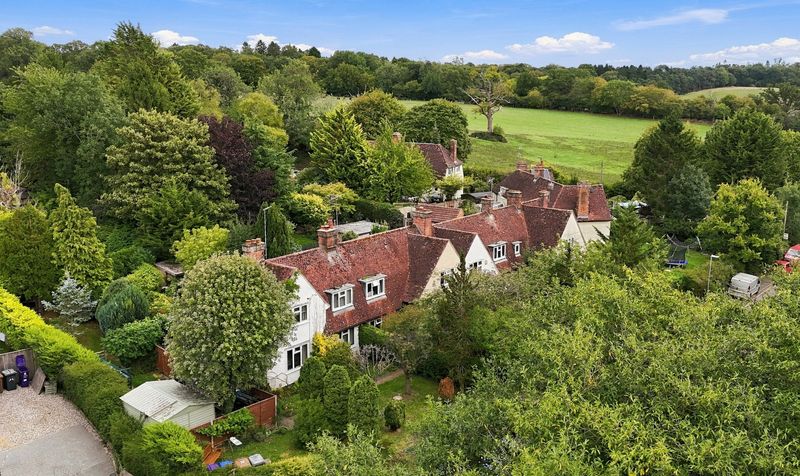 3 Bedroom House For Sale &ndash; Whitwell Road, St. Pauls Walden, SG4