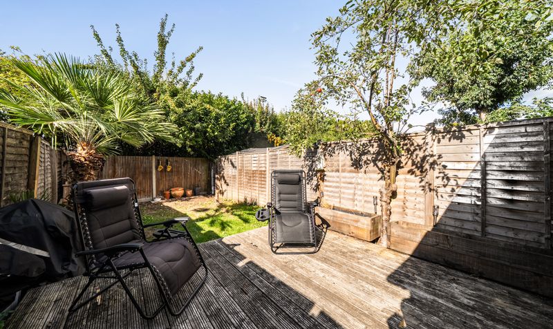 Farriers Road, Epsom, KT17