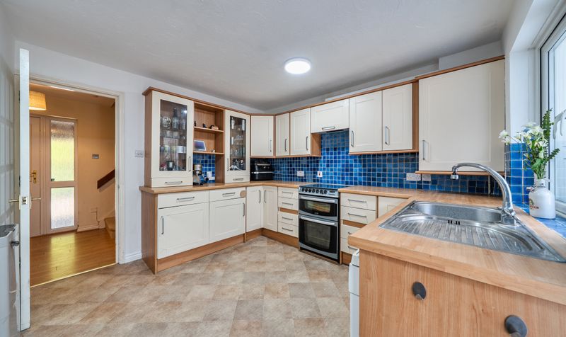 Farriers Road, Epsom, KT17