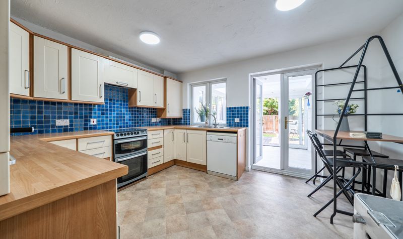 Farriers Road, Epsom, KT17
