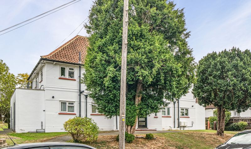 Manor Green Road, Epsom, KT19
