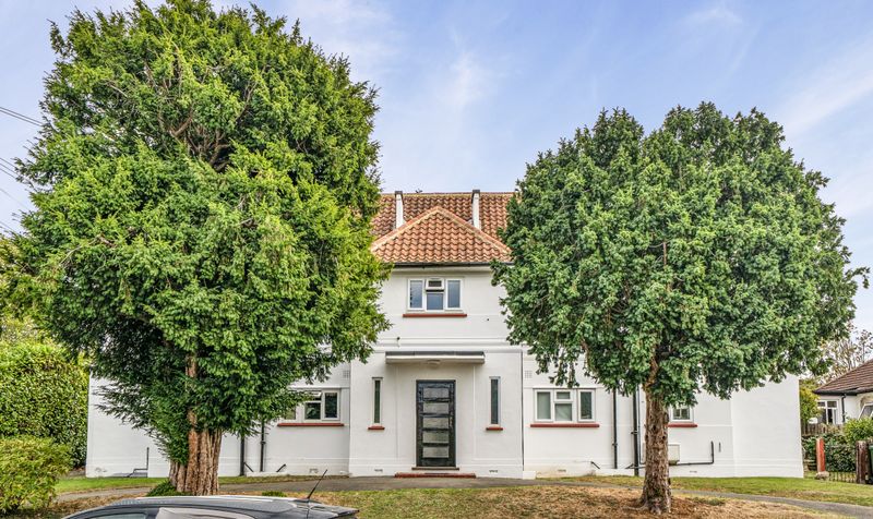Manor Green Road, Epsom, KT19