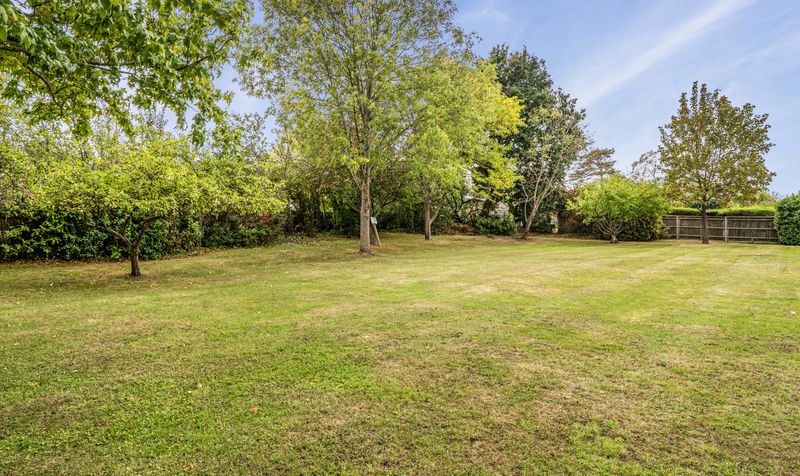 Manor Green Road, Epsom, KT19