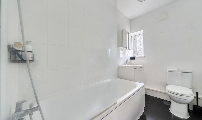 Manor Green Road, Epsom, KT19