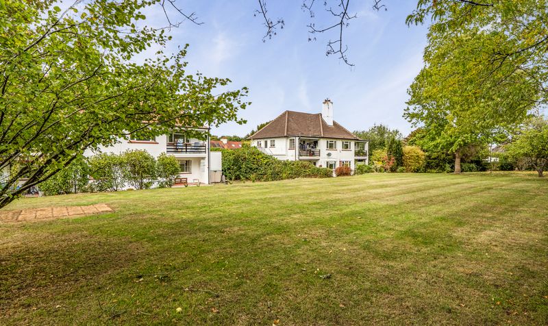 Manor Green Road, Epsom, KT19