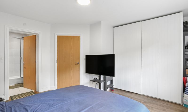 Eastman Way, Epsom, KT19