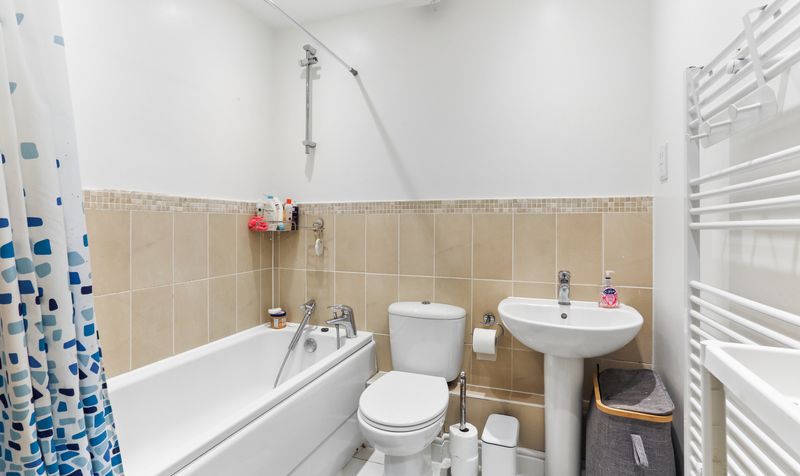 Eastman Way, Epsom, KT19