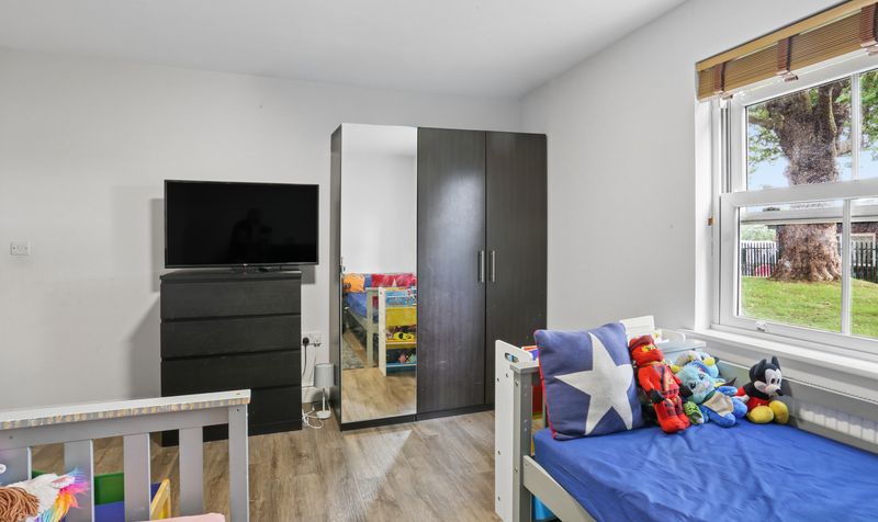 Eastman Way, Epsom, KT19