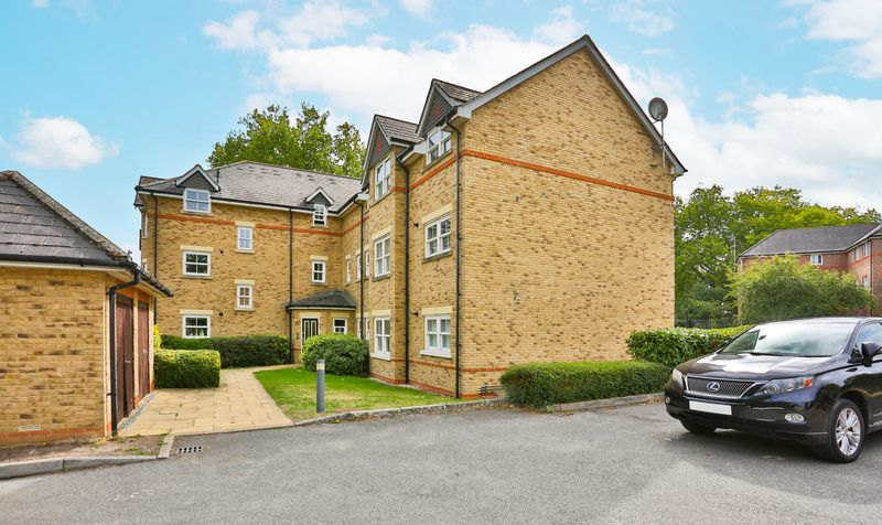 Eastman Way, Epsom, KT19