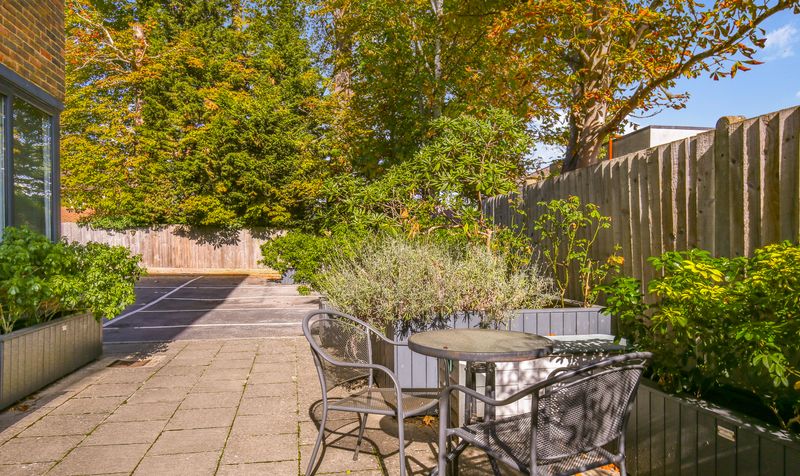 The Street, Ashtead, KT21