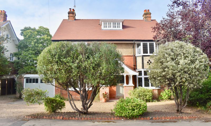Oakfield Road, Ashtead, KT21