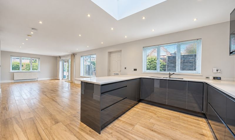 Dorking Road, Epsom, KT18