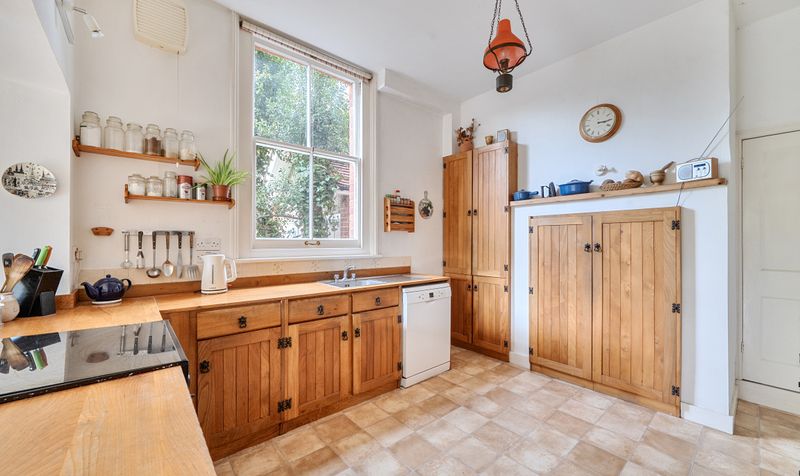 Oakfield Road, Ashtead, KT21