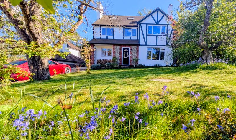 Barons Hurst, Epsom, KT18
