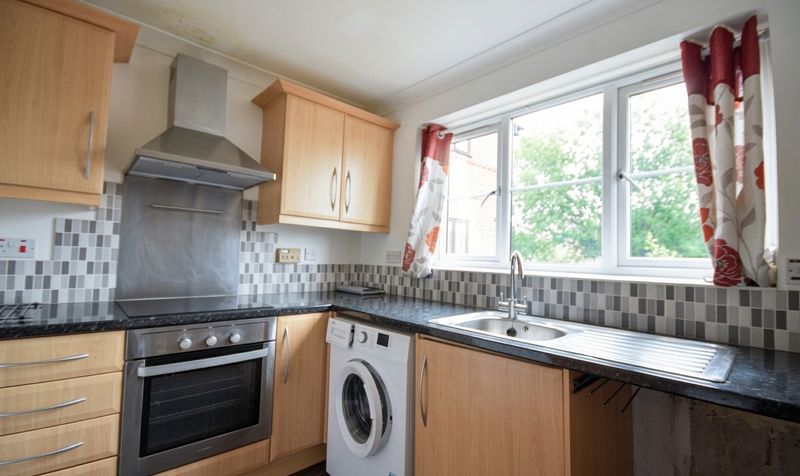 Yeomanry Close, Epsom, KT17