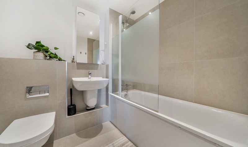 Thornton Close, Juniper House, KT22