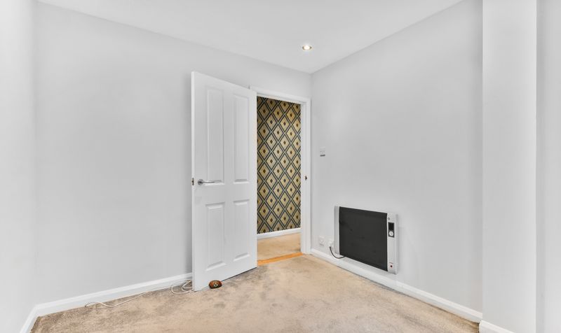 South Street, Epsom, KT18