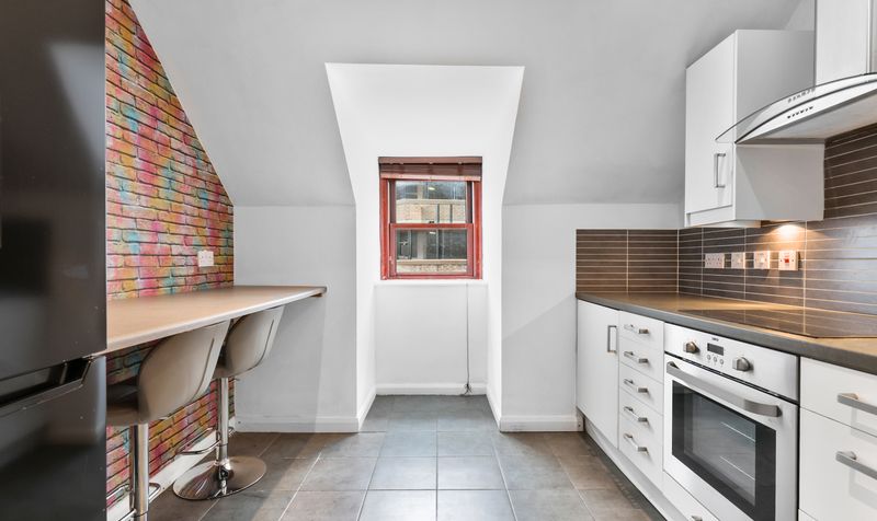 South Street, Epsom, KT18