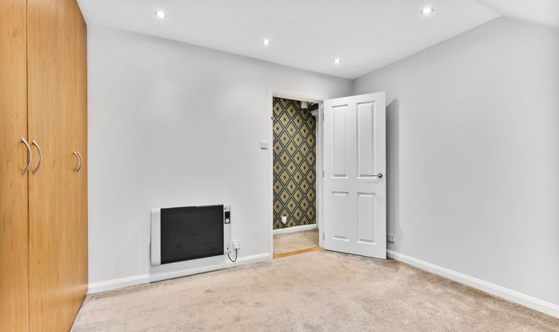 South Street, Epsom, KT18