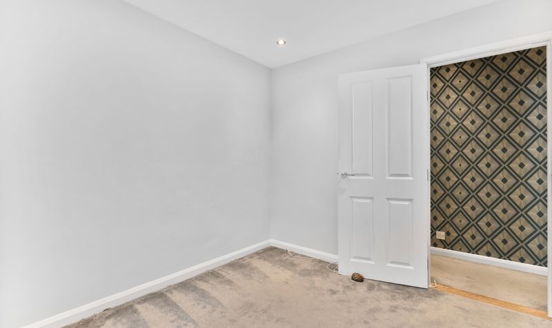 South Street, Epsom, KT18