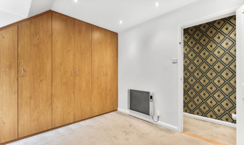 South Street, Epsom, KT18
