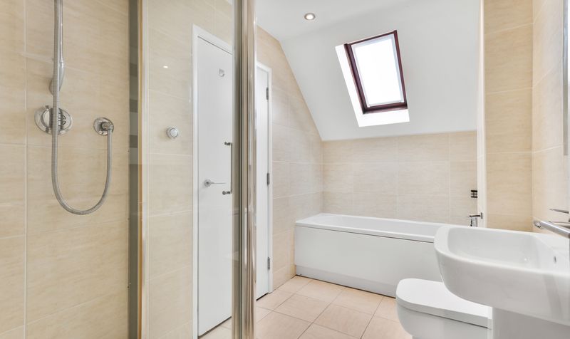 South Street, Epsom, KT18