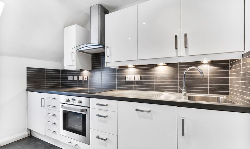 South Street, Epsom, KT18