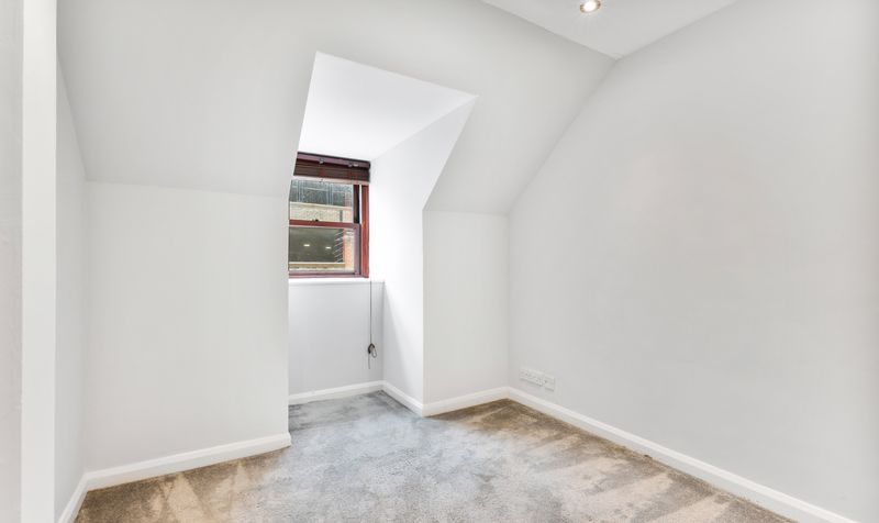 South Street, Epsom, KT18