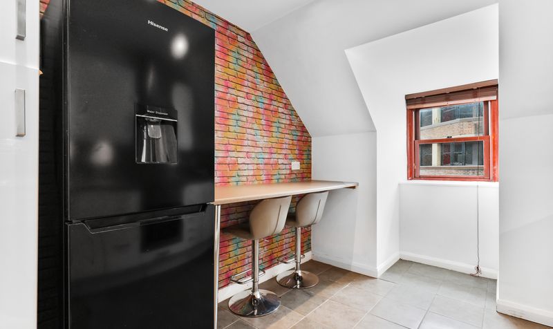 South Street, Epsom, KT18
