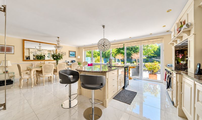 Lansdowne Road, Epsom, KT19