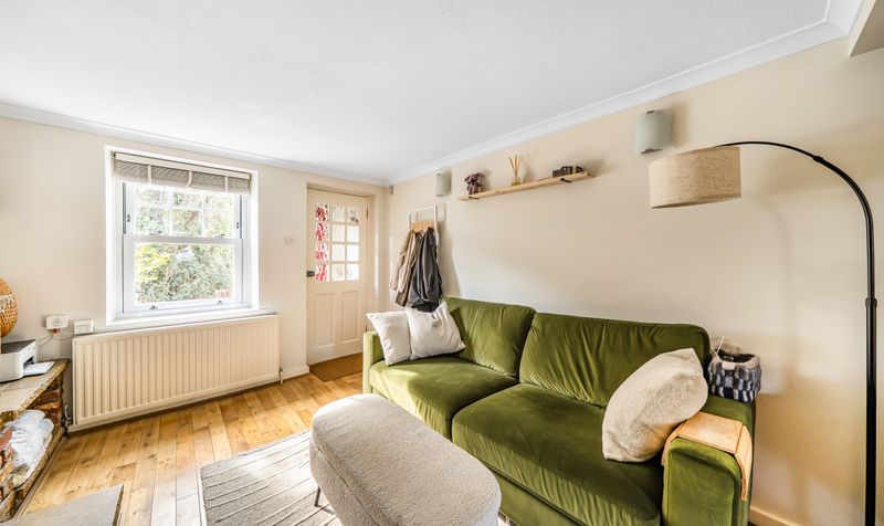 Middle Road, Leatherhead, KT22
