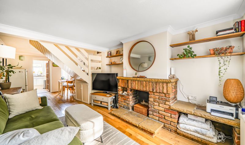 Middle Road, Leatherhead, KT22