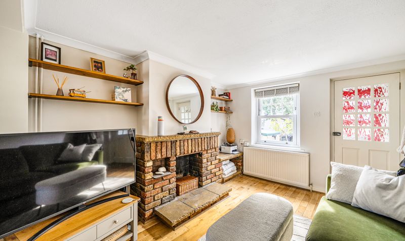 Middle Road, Leatherhead, KT22