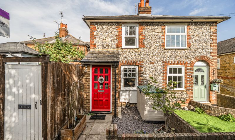 Middle Road, Leatherhead, KT22